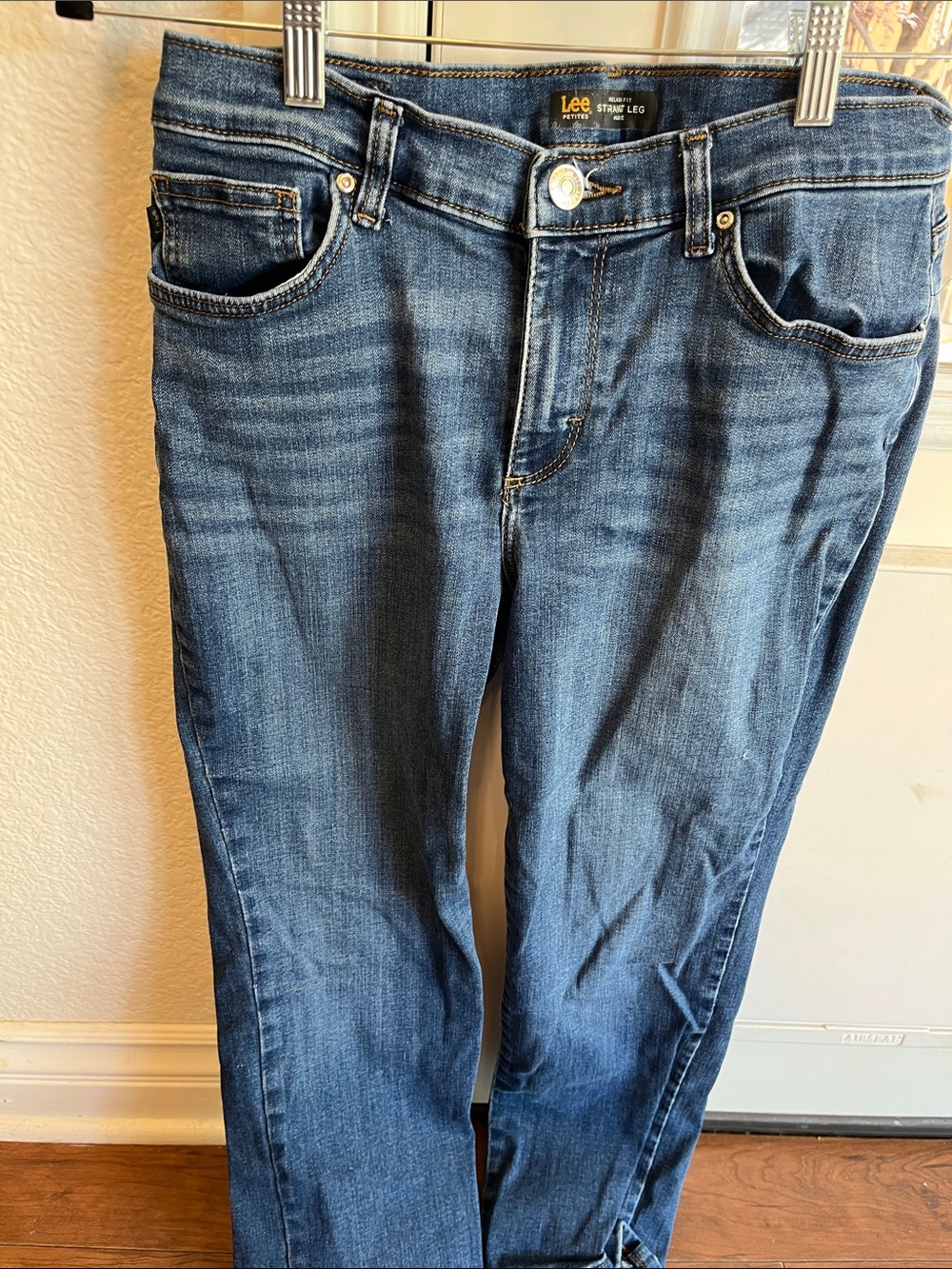 Lee Straight Leg Jeans in Dark Blue Wash
